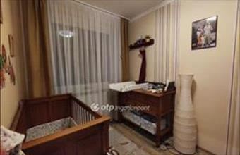 Eladó Szegedi panel lakás hirdetés (74397472)