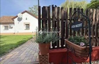 Eladó Lajosmizsei családi ház hirdetés (99369493)