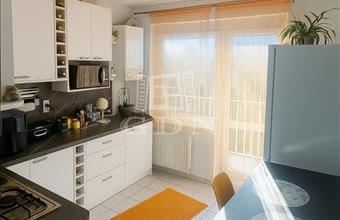 Eladó Tököli tégla lakás hirdetés (88555439)