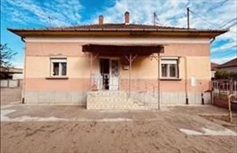 Eladó Sándorfalvai családi ház hirdetés (71614945)