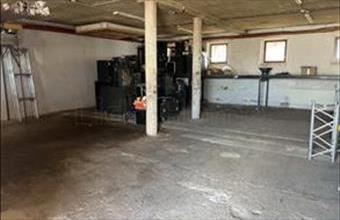 Kiadó Győrújfalui raktár hirdetés (83149474)