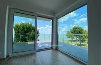 Eladó Siófoki tégla lakás hirdetés (58472467)