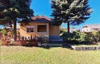 Eladó Felcsúti családi ház hirdetés (96939448)