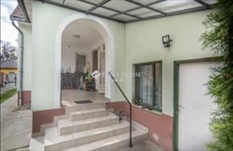 Eladó Mosonmagyaróvári családi ház hirdetés (59879393)