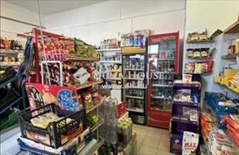 Eladó Mosonmagyaróvári üzlethelyiség utcafronton hirdetés (92678626)