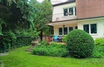 Eladó Budapest III. kerületi családi ház hirdetés (54578251)