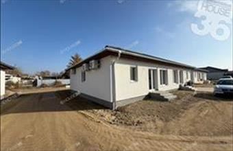 Eladó Kecskeméti ikerház hirdetés (84253777)