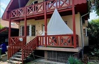 Eladó Budapest III. kerületi családi ház hirdetés (42244283)