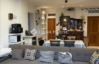 Eladó Budapest III. kerületi házrész hirdetés (67963484)