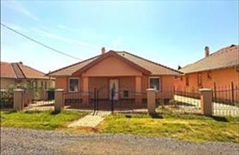 Eladó Tapolcai egyéb ház hirdetés (99533746)