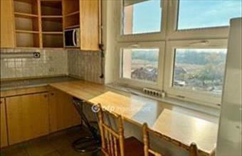 Eladó Székesfehérvári csúsztatott zsalus lakás hirdetés (47921793)