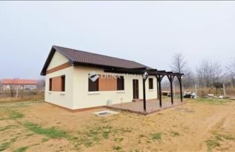 Eladó Kecskeméti családi ház hirdetés (77333794)