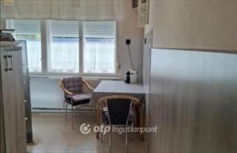 Eladó Hajdúböszörményi tégla lakás hirdetés (52777793)