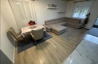 Eladó Pilisvörösvári családi ház hirdetés (84373679)