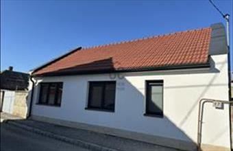 Eladó Veszprémi családi ház hirdetés (82589833)