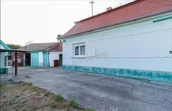 Eladó Csengődi családi ház hirdetés (83682564)