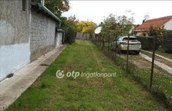 Eladó Martonvásári lakóövezeti telek hirdetés (72875411)