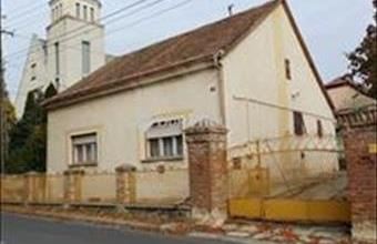 Eladó Pécsi családi ház hirdetés (63323352)