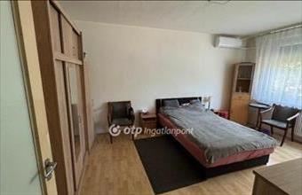 Eladó Budapest XV. kerületi panel lakás hirdetés (57433998)