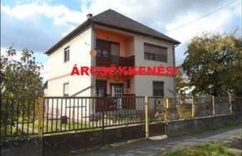 Eladó Tiszabezdédi családi ház hirdetés (37444345)