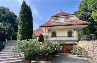 Eladó Apátvarasdi családi ház hirdetés (93797684)