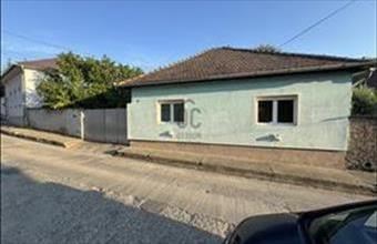 Eladó Szekszárdi családi ház hirdetés (41137477)