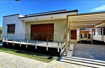 Eladó Pécsi családi ház hirdetés (54764979)