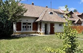 Eladó Lesenceistvándi családi ház hirdetés (78529339)