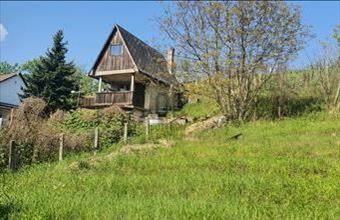 Eladó Nyergesújfalui hétvégi ház hirdetés (72115235)