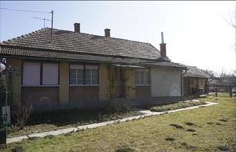 Eladó Tiszaigari családi ház hirdetés (12743541)