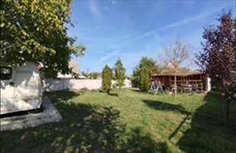 Eladó Tóalmási lakóövezeti telek hirdetés (68645438)