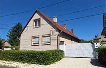 Eladó Tapolcai családi ház hirdetés (72132912)