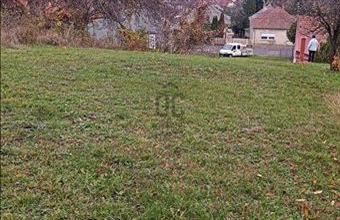 Eladó Markazi lakóövezeti telek hirdetés (19776465)