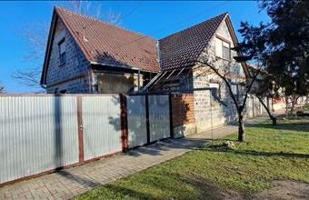 Eladó Makói családi ház hirdetés (33423873)