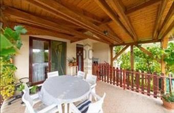 Eladó Kerepesi családi ház hirdetés (49445938)