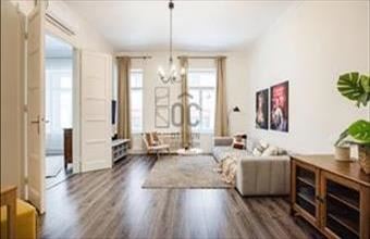 Eladó Budapest V. kerületi tégla lakás hirdetés (67574643)