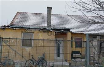 Eladó Ceglédi házrész hirdetés (88999742)