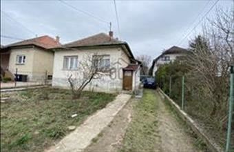 Eladó Budapest XVI. kerületi családi ház hirdetés (42121795)