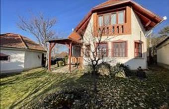 Eladó Budakeszi családi ház hirdetés (31113235)