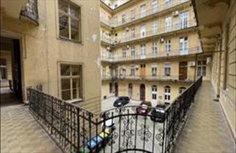 Eladó Budapest VI. kerületi tégla lakás hirdetés (74833784)