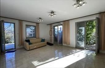 Eladó Budapest II. kerületi ikerház hirdetés (83393344)