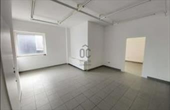 Kiadó Budapest III. kerületi iroda irodaházban hirdetés (33942443)