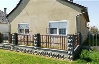 Eladó Barcsi családi ház hirdetés (38388336)