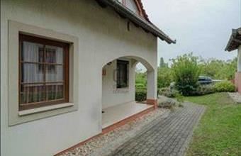 Eladó Alsópáhoki tégla lakás hirdetés (26482444)