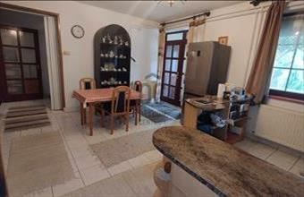 Eladó Ajkai családi ház hirdetés (47783589)