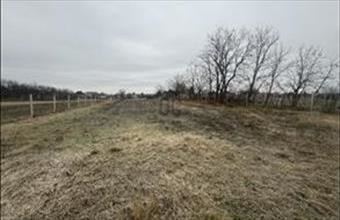 Eladó Komáromi lakóövezeti telek hirdetés (46764439)