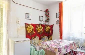 Eladó Kőröshegyi házrész hirdetés (97275695)