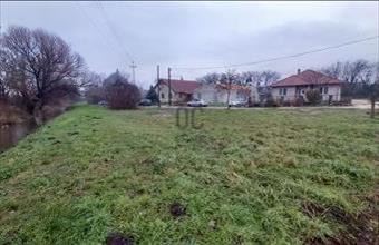 Eladó Pápai lakóövezeti telek hirdetés (59137644)