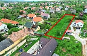 Eladó Felsőörsi lakóövezeti telek hirdetés (91223299)