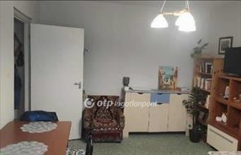 Eladó Pécsi panel lakás hirdetés (44238569)